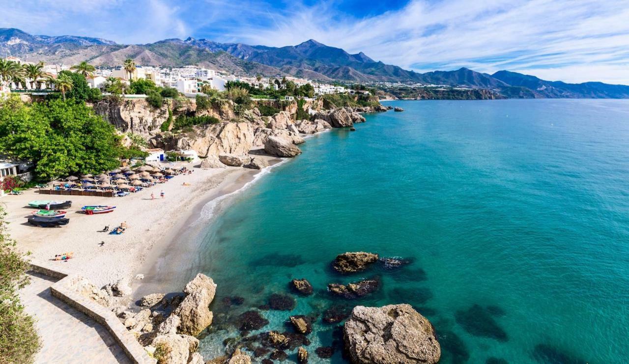 Apartamento En El Mirador De نيرخا المظهر الخارجي الصورة